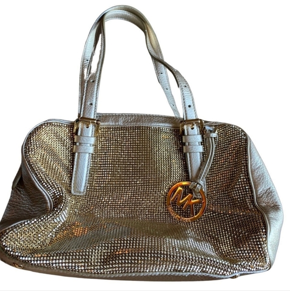 🍁🍂💣💫👀800$NWT !! SUPER RARE HTF!! MICHAEL KORS GOLD LEATHER MESH SATCHEl - Picture 2 of 11